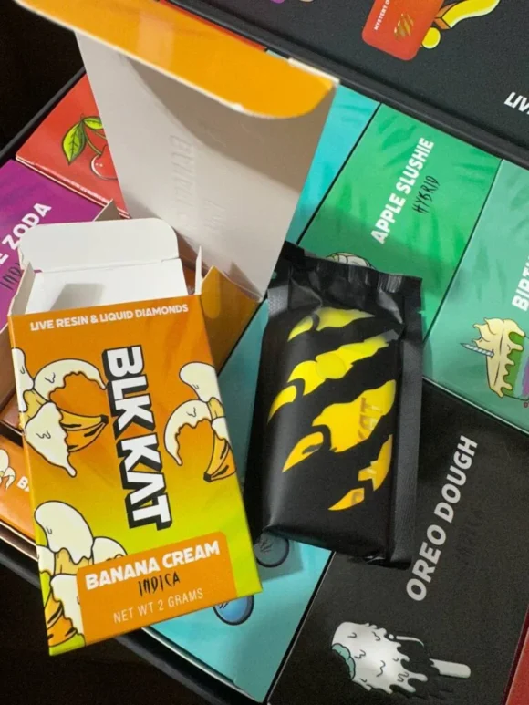 Buy BLK KAT 2g Live Resin + Liquid Diamonds Disposable | Premium Flavors & Enhanced Potency