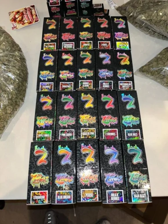 Buy Zooters 2G Disposable Vape | Premium THC, Unique Flavors - Image 2